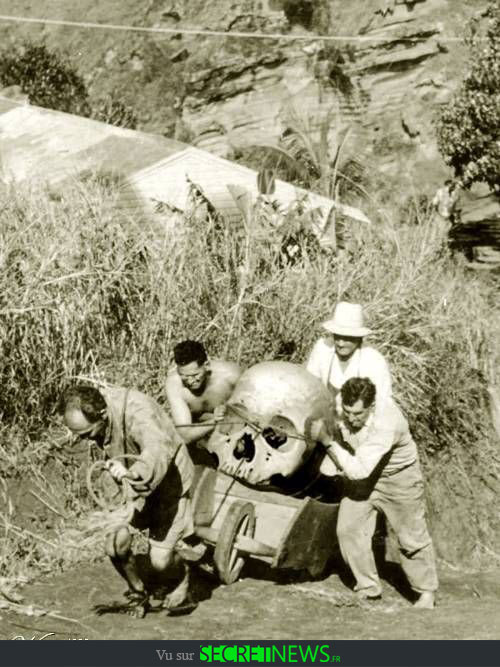 geant-nephilim-giant-photoshop-fake-hoax-1 Les géants et les nephilims ont existé  ! Ces photos du FBI déclassifiées par erreur le prouvent