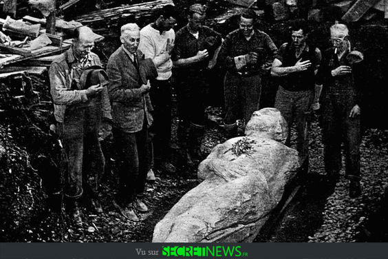 geant-nephilim-giant-photoshop-fake-hoax-2 Les géants et les nephilims ont existé  ! Ces photos du FBI déclassifiées par erreur le prouvent